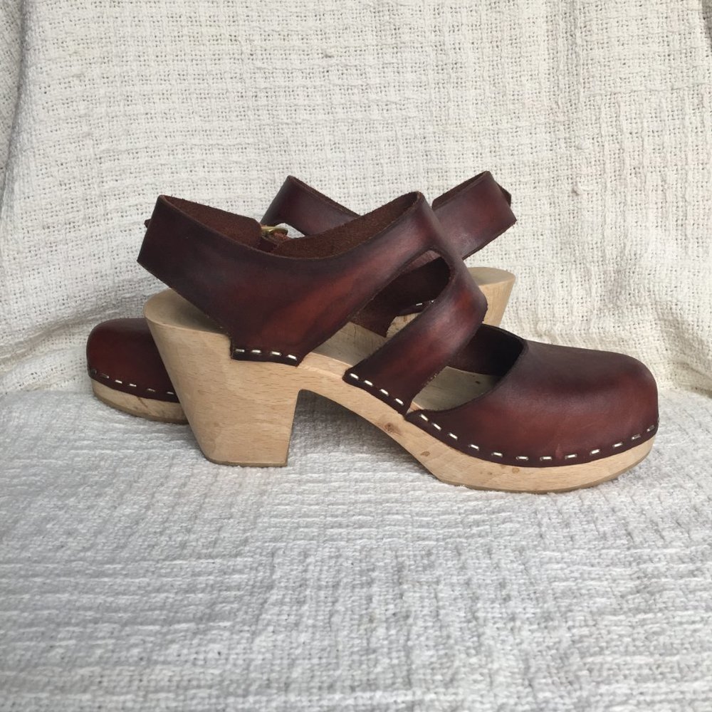 Bean-An-Ti clogs - Picture 2 of 10